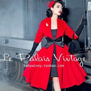 Le Palais Vintage retro old Hollywood classic 50’s style red coat (Size Small)